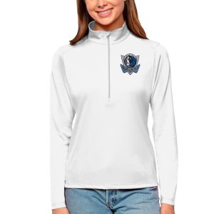Antigua Exquisite Dallas Mavericks Women's White Tribute Half Zip Top Sports fans
