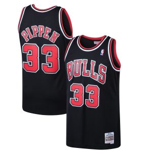 Mitchell Admirable & Ness Scottie Pippen Chicago Bulls Black 1997/98 Hardwood Classics Swingman Jersey Unbeatable style! Get this stylish jersey now.