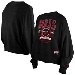 New Era Chicago Bulls Women's Black Throwback High - quality Vintage Enzyme Wash Oversized Boxy Pullover Sweatshirt Limited edition! Don't miss your chance to own this unique jersey.