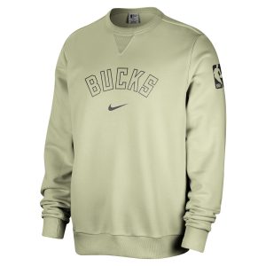 Nike High - quality Milwaukee Bucks Green Courtside Standard Issue Performance Pullover Sweatshirt Stand out from the crowd! Wear this eye - catching jersey.