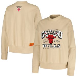 Qore Chicago Bulls Women's Cream Oversized Cozy Mock Neck Pullover Luxurious Sweatshirt Show your dedication! Own this special jersey for your team.